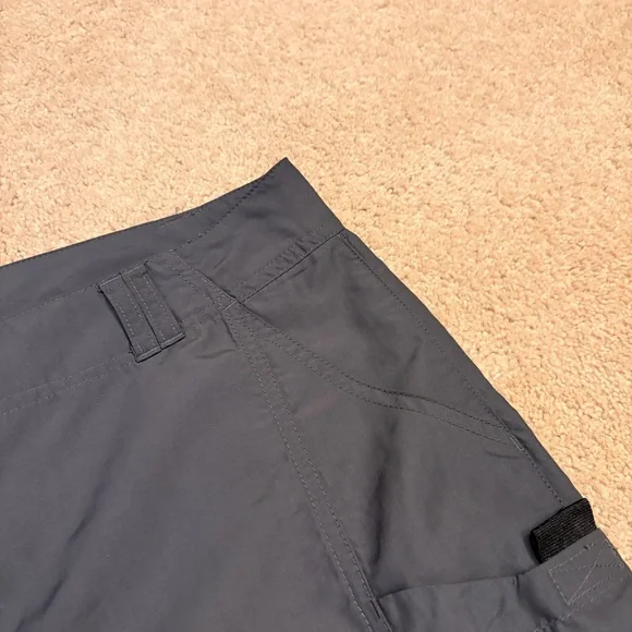 REI Nylon Cargo Shorts Womens Size 16 XL Dark Grey UPF 50 Secure Pockets Outdoor - Picture 8 of 11